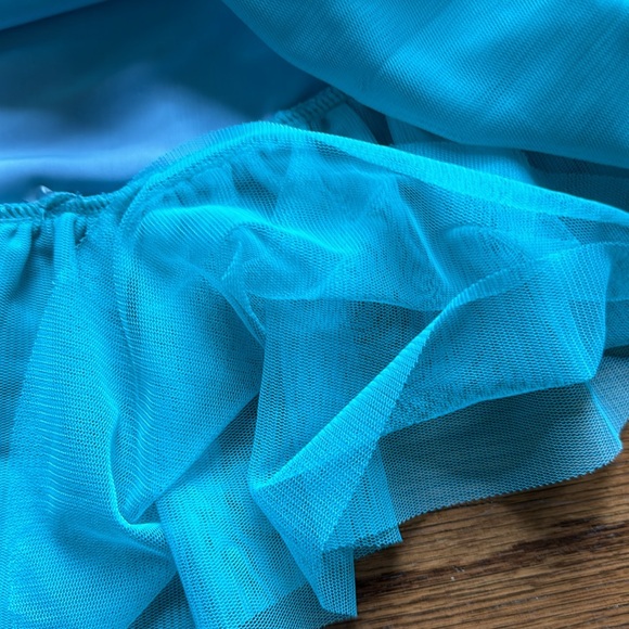 Size 7/8 Disney Princess Ariel mermaid tail 2 piece swim suit with tulle detail - Picture 8 of 12